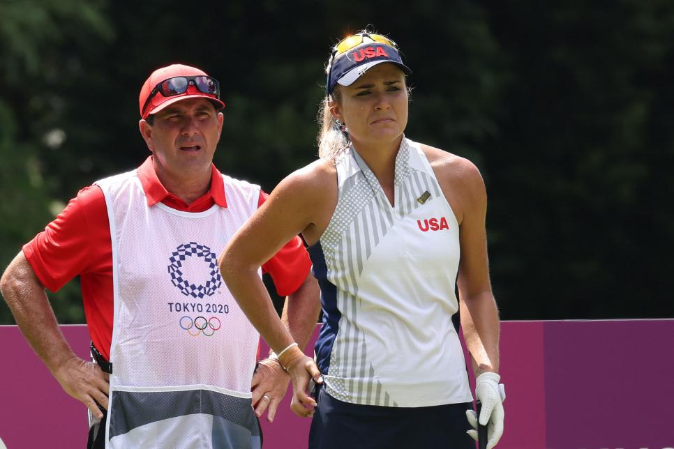 Heat exhaustion forces Lexi Thompson’s caddie to give up her bag late in Round 1