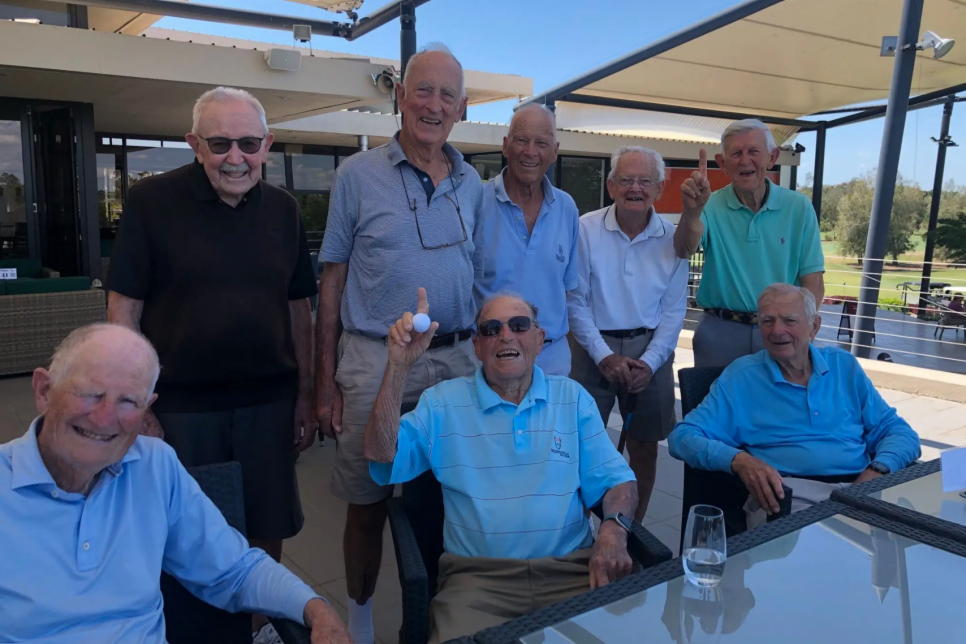99-year-old golfer hits into group ahead, makes hole-in-one, is an absolute legend