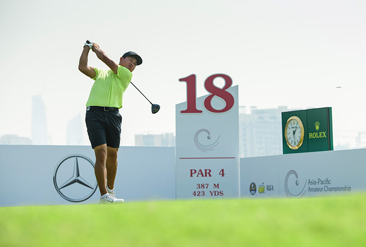 World No.1 and defending champion ominously positioned in seven-way Asia-Pacific lead at Dubai Creek