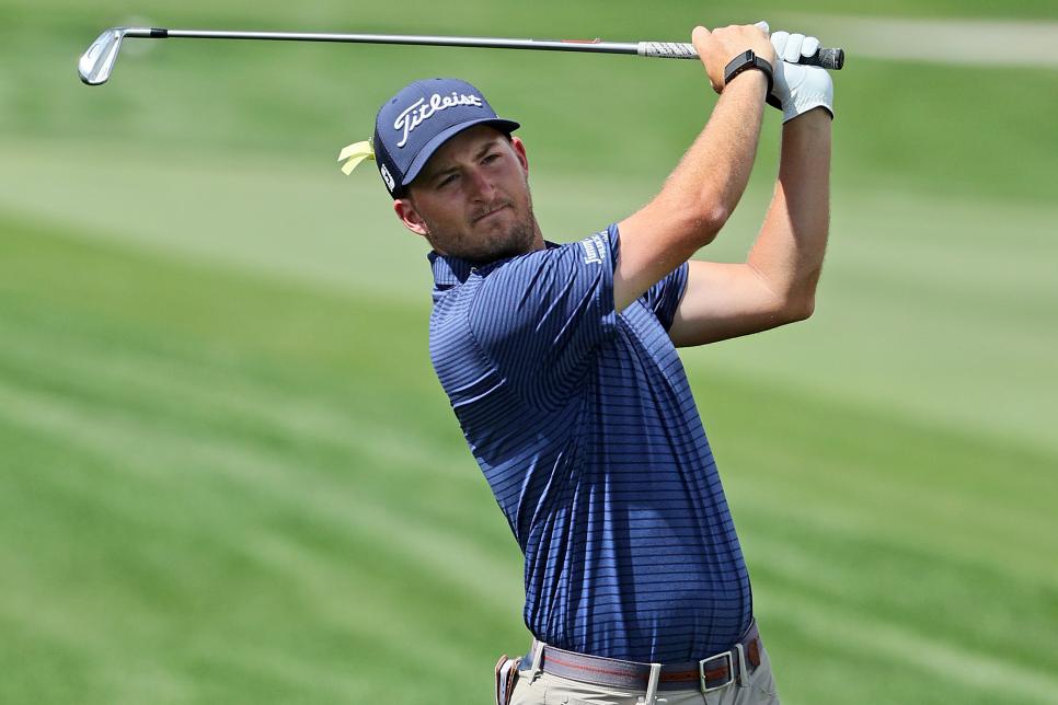 Watch this tour player use his putter for a bunker shot—with disastrous results