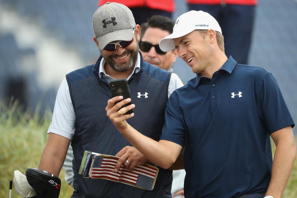 Jordan Spieth and Michael Greller’s running prank on Justin Thomas at Riviera is delightfully cruel