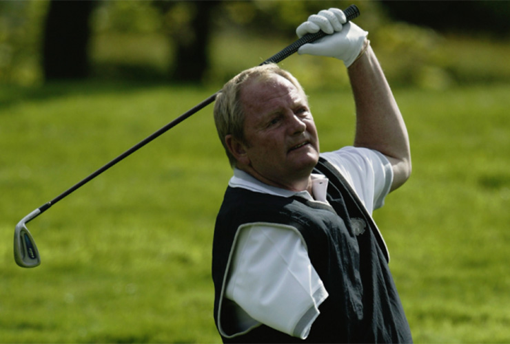 Jack Newton: Australian golfer dies aged 72