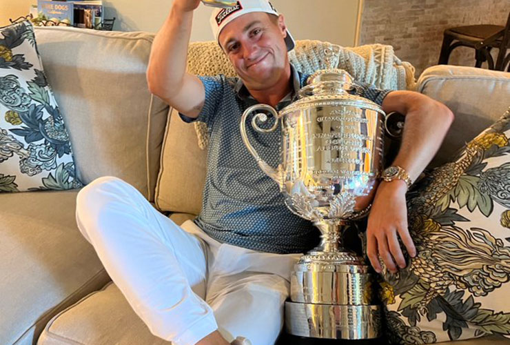 After first missed cut in a year, Justin Thomas flexes like a boss with the PGA Championship Wanamaker Trophy