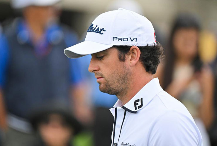 Davis Riley shakes off another missed chance, quickly jumps into mix in first Memorial start