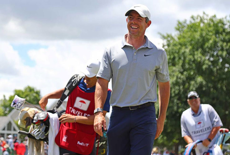 Travelers takeaways from Day 1: A weary Rory still shoots 62, Xander’s new focus and Spieth can’t stop talking (to his ball)