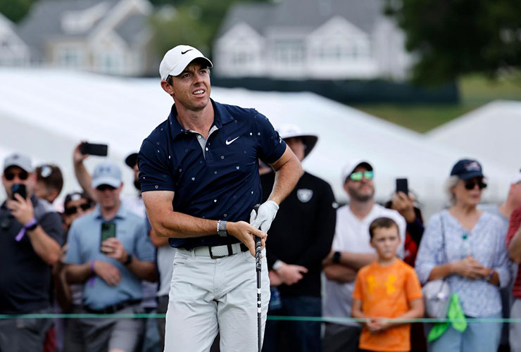 Travelers Day 2 takeaways: Rory’s back-nine blow-up, Xander’s squeaky-clean start and Harris English on road back