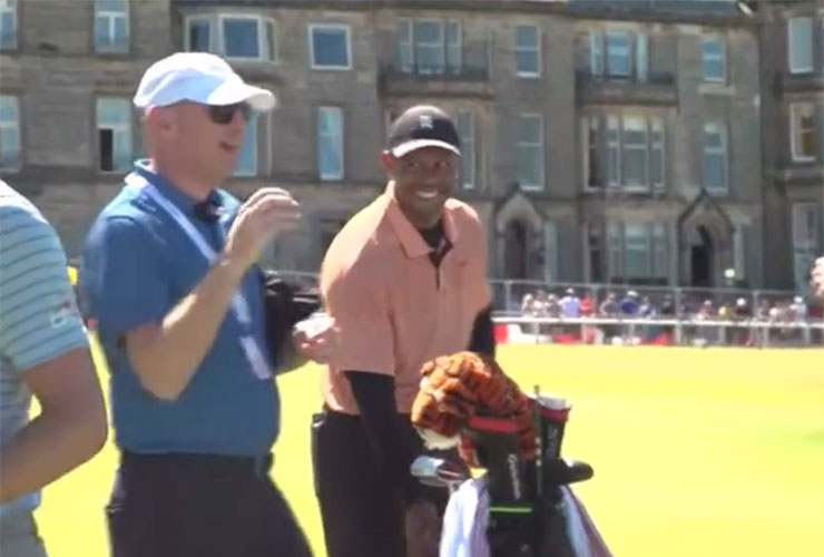 WATCH: Tiger Woods hits Justin Thomas with vicious jab ahead of 2022 Open Championship at St Andrews