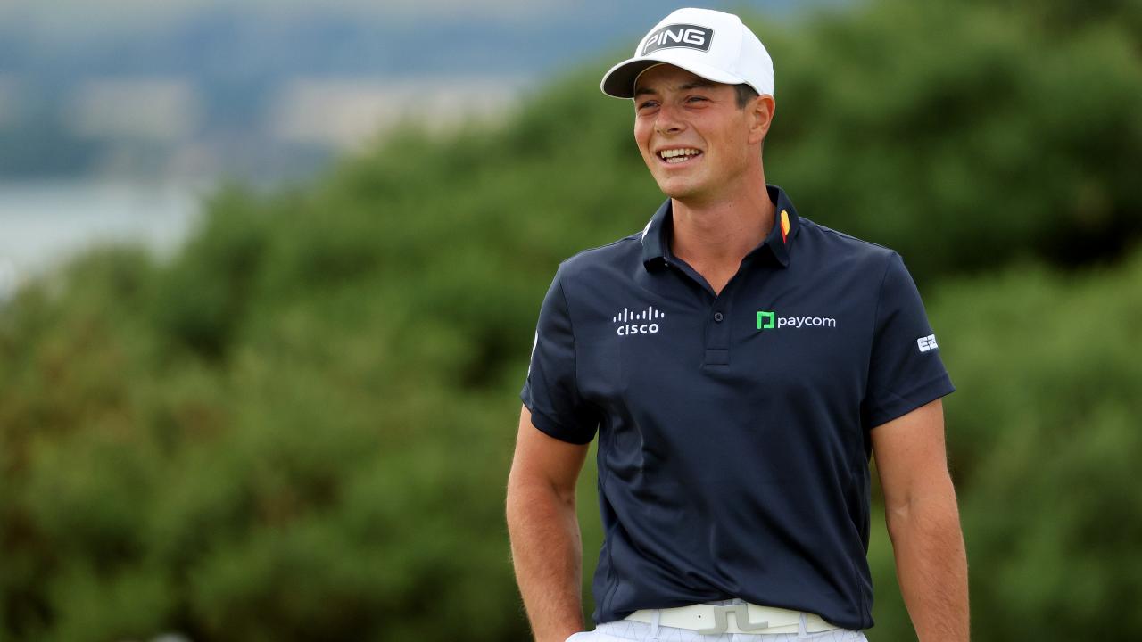 Open Championship 2022: Viktor Hovland sits atop Old Course leaderboard for both scoring and smiling