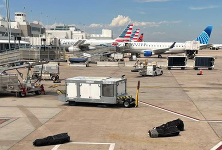 LOOK: Collin Morikawa has a pre-FedEx Cup crisis as golf clubs left on the runway at airport