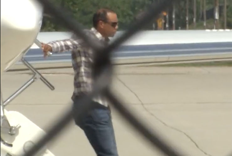 WATCH: Tiger Woods flies in to meet fellow PGA Tour players to discuss LIV Golf