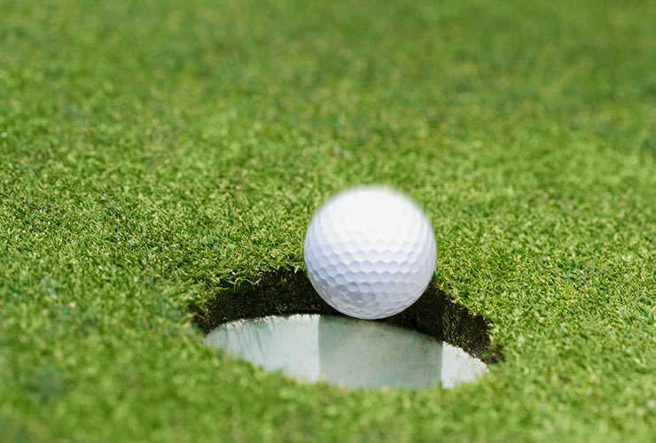 Husband and wife start 2023 with pair of aces on same hole