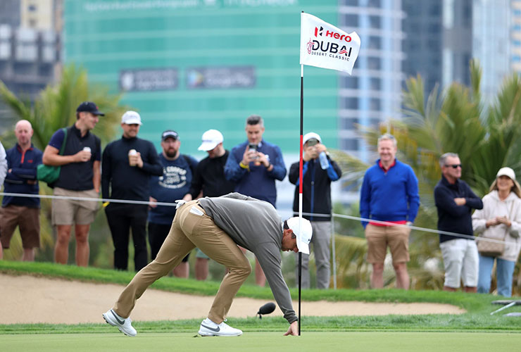 Players in for the long haul as Dubai Desert Classic heads for Monday finish