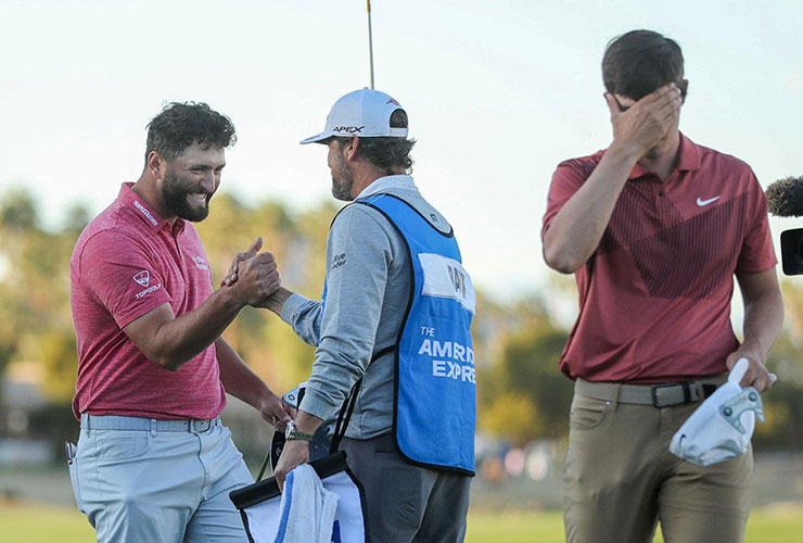 WATCH: ‘What if’ game will haunt Davis Thompson after brutal birdie miss off flagstick costs him at the Amex