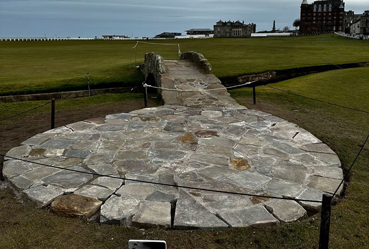 St Andrews Links Trust yields to critics, will remove stonework around Swilcan Bridge