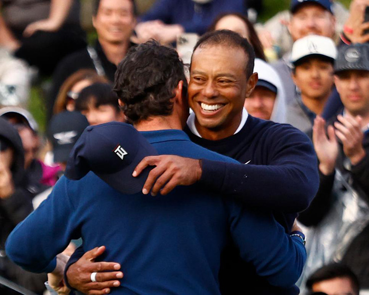Tiger Woods’ stunning rally with 3 straight birdies caps ‘great round’ at Riviera in return to tour