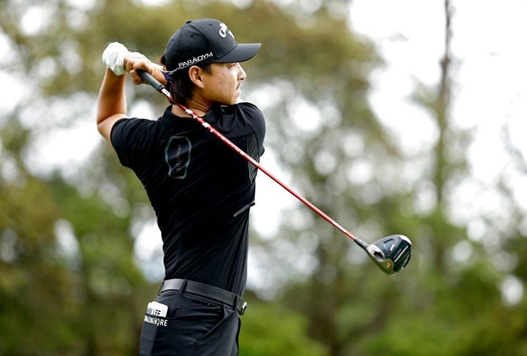Players 2023: Tour pro nearly goes down with leg cramp, Golf Twitter has a field day
