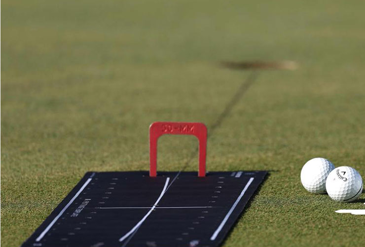 I finally tried one of the tour’s most popular putting tools — and now I’m obsessed