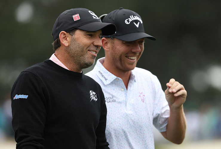 Sergio leads the surge to lead alongside Gooch at LIV Golf Singapore