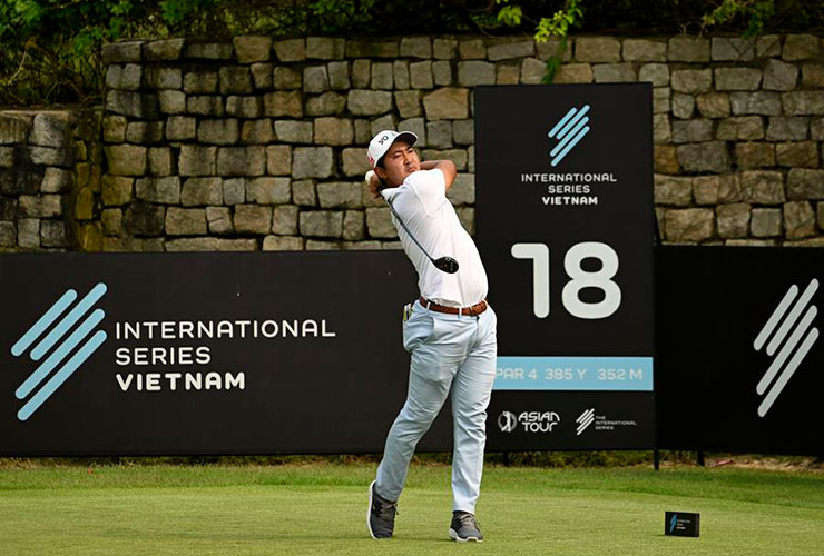 Formidable Kanaya well placed for second International Series victory in Vietnam