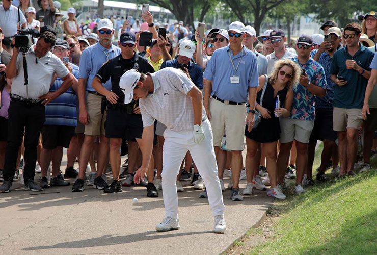 Emiliano Grillo could have hit a moving ball and other crazy things we learned from his bizarre rules incident