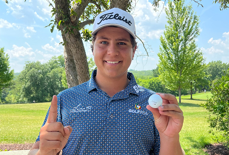 18-year-old makes hole-in-one on par 4 (!) during John Deere Monday qualifier