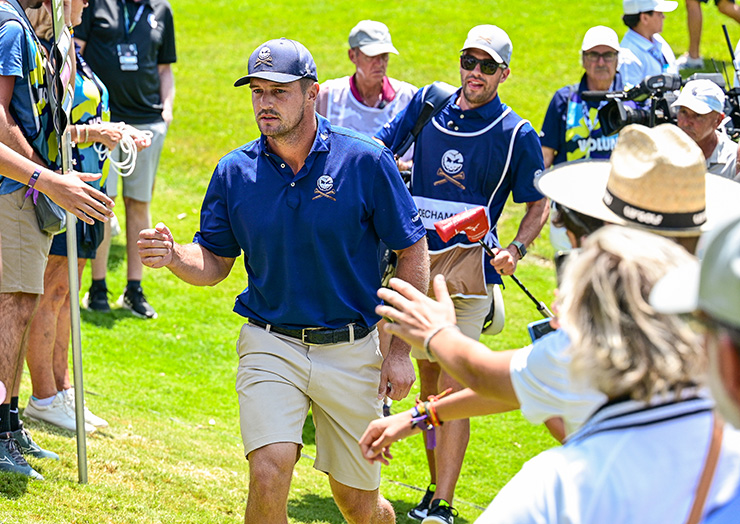 Latest Bryson DeChambeau fail proves golfers suck at high fives no matter what tour they’re playing on