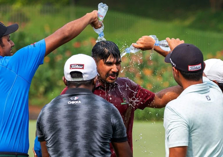 4 tips on how to survive playing golf in the desert heat