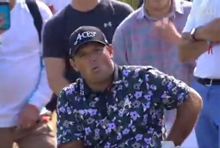 Patrick Reed nearly takes man’s head off at LIV event, delivers hilariously-late ‘fore’ call