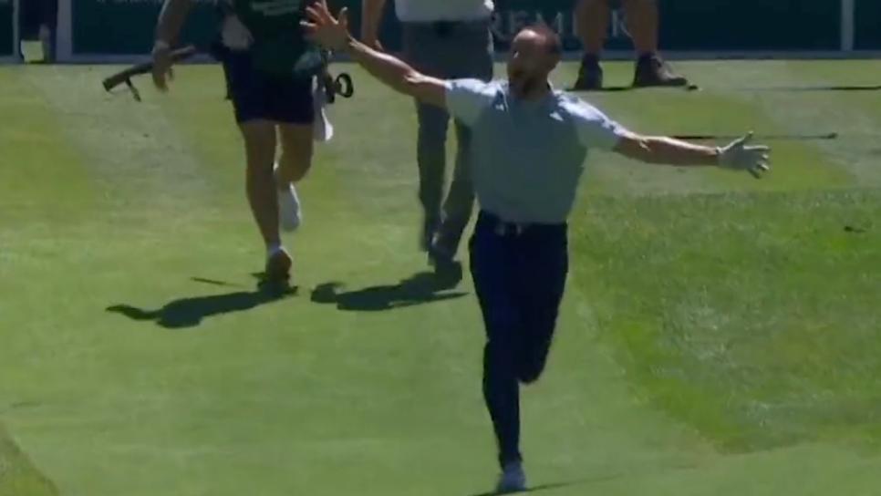 Watch Steph Curry make a hole-in-one, and his GOAT celebration will be replayed for decades