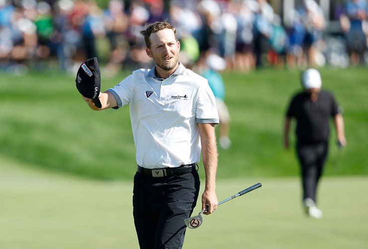 A Minneapolis paper sent out the most disrespectful news alert ever after Lee Hodges won the 3M Open