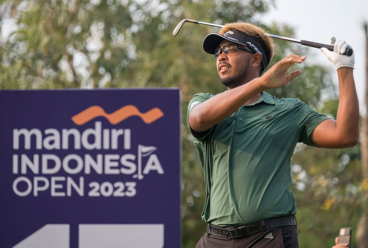 Sarit surges into Indonesia Open lead thanks to stunning eagles