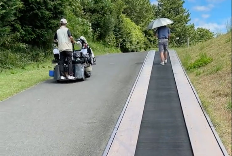 This Yokohama golf course has moving walkways to combat hilly terrain, Japan continues living in 2050