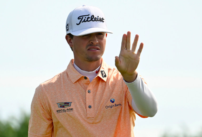 Pettit produces big performance on low scoring day at St Andrews Bay Championship