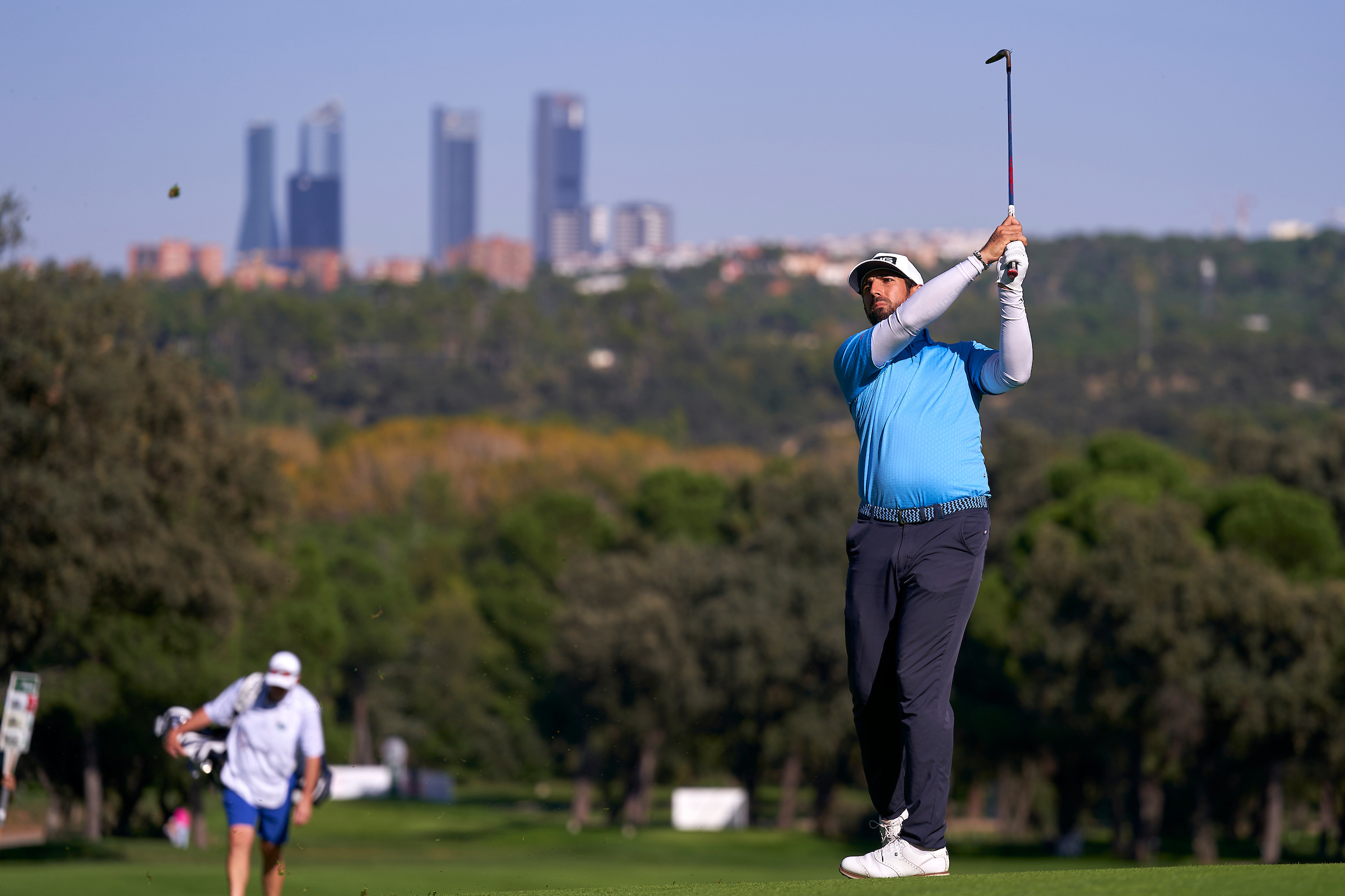 Pavon grabs early initiative in Spanish Open