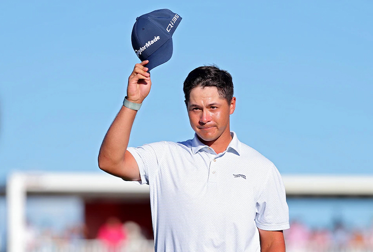 Former Stanford star Karl Vilips delivers a Sunday Tiger-like performance to win the Puerto Rico Open in fourth tour start