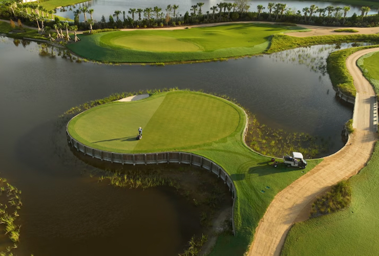 Justin Thomas designed a replica of the famous island green at TPC Sawgrass at his golf course in Florida