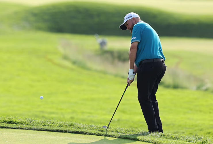 Shane Lowry tosses microphone in anger at U.S. Open, is not having fun at Oakmont
