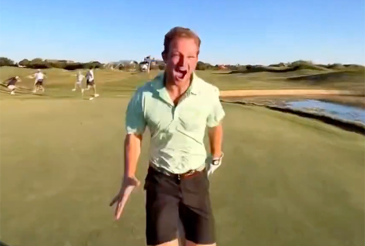 Miraculous shot by 30-handicapper wins buddies Ryder Cup, sets off all-time celebration