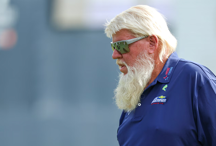 John Daly throws his hat in the ring for a very important job
