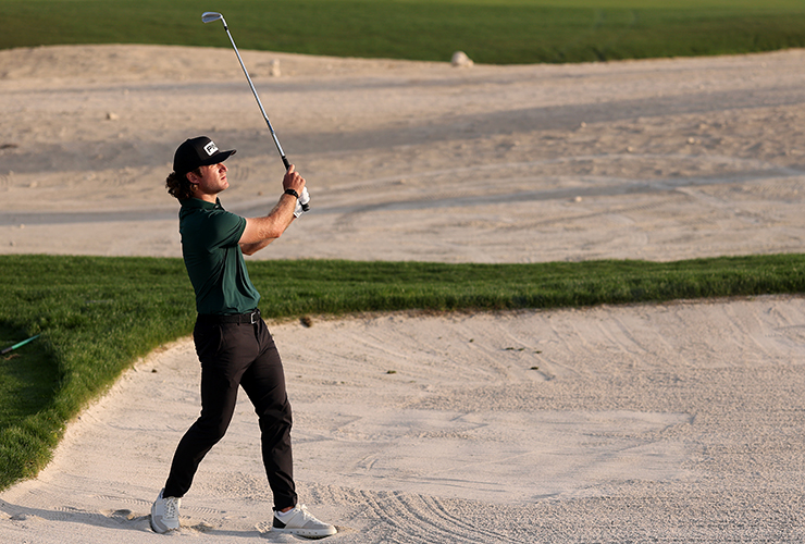 Schott and Del Rey share early lead in Bahrain, Reed sits six shots back