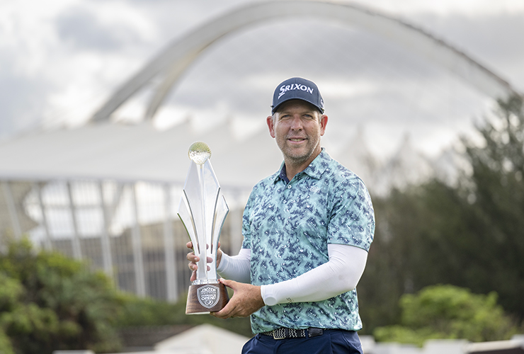 Oliver Bekker seals second HotelPlanner Tour win in Durban